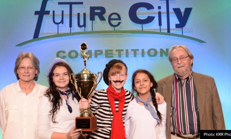 IEEE Section Chair Enjoys Alabama School's Future City Competition National Championship